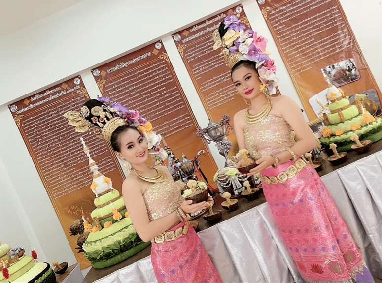 ศูนย์การเรียนรู้ประเพณีลอยกระทงสายไหลประทีป๑๐๐๐ดวง